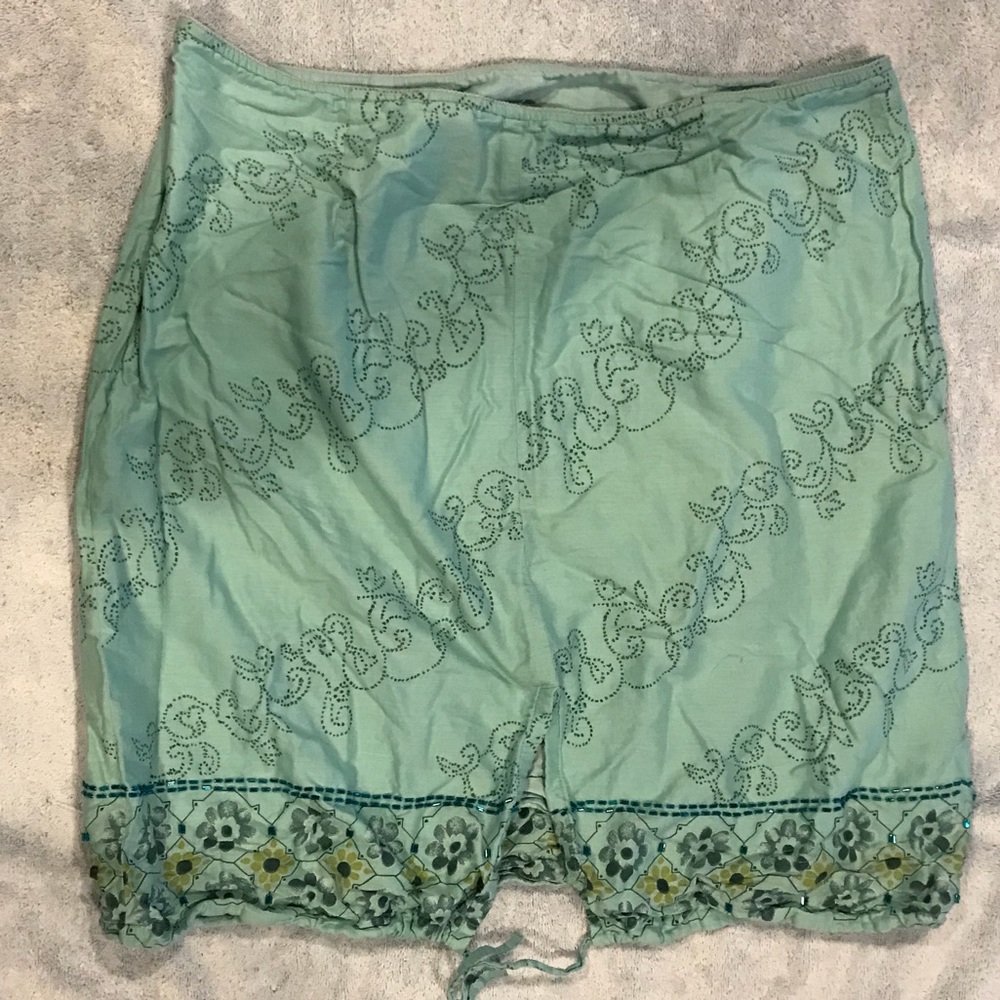 American Eagle Skirt - Picture 2 of 8